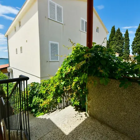 Feelings-4 By Interhome *