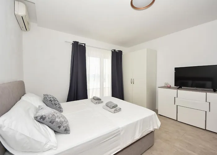 Feelings-4 By Interhome Apartman